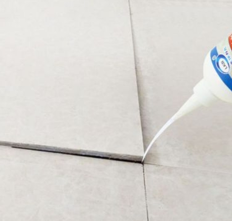 临朐瓷砖空鼓维修公司分享卫生间瓷砖脱落的原因可能有以下几点